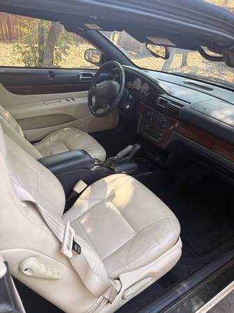 2003 Chrysler Seabring Limited — photo 10