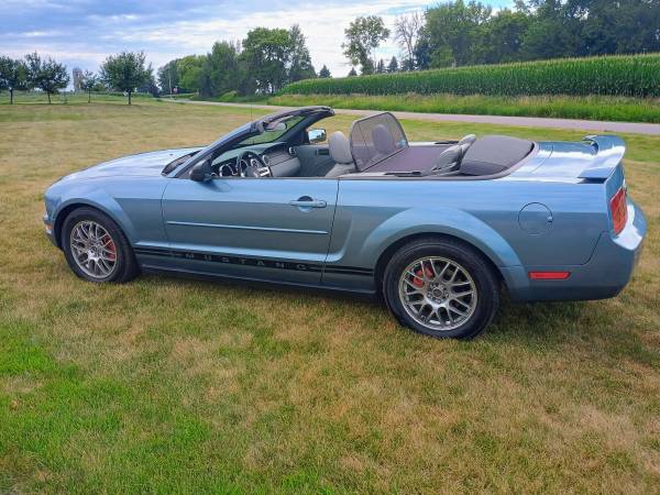 2006 Ford Mustang GT Premium — photo 4