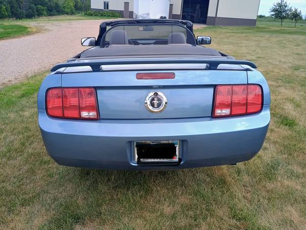 2006 Ford Mustang GT Premium — photo 6