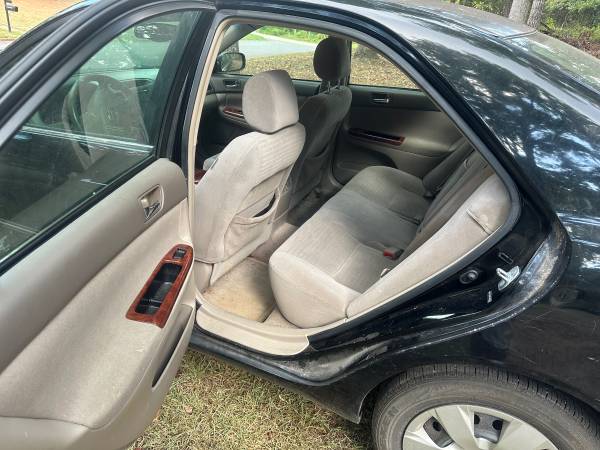 2005 Toyota Camry SE 4dr Sedan Manual — photo 9