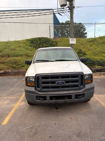2005 GMC Yukon XL 2500 SLT 4x2 Automatic — photo 7