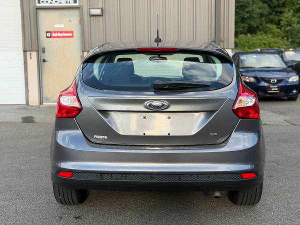 2012 Ford Focus SE 4dr Sedan Automatic — photo 7