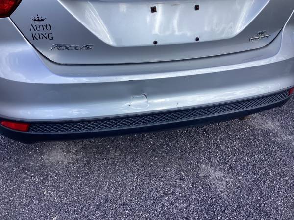 2013 Ford Focus SE 4dr Sedan Automatic — photo 8