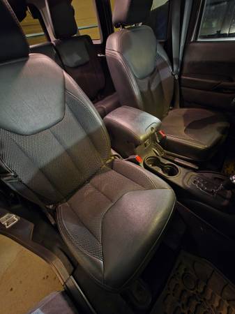2016 Jeep Sahara Backcountry — photo 7