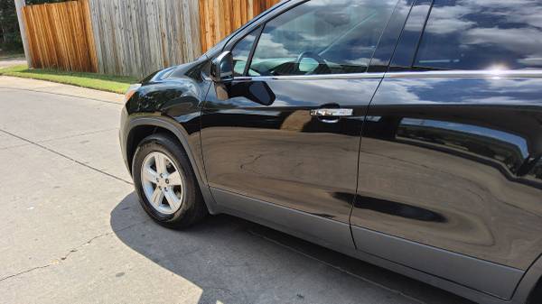 2019 Chevrolet Trax LT Front-wheel Drive Automatic — photo 2