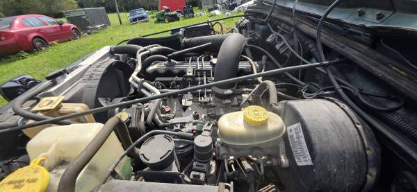 2001 Jeep Sahara — photo 8