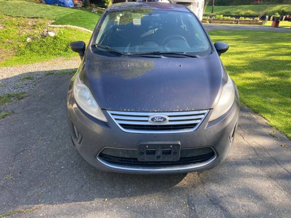 2012 Ford Fiesta S 4dr Sedan Automatic — photo 2