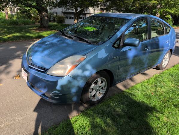2006 Toyota Prius Base 5dr Sedan CVT — photo 1