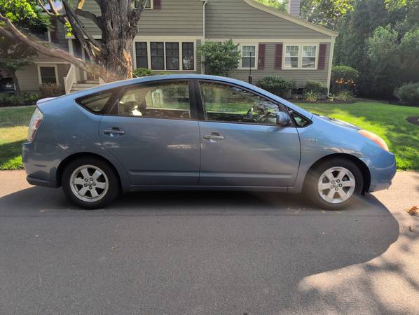 2006 Toyota Prius Base 5dr Sedan CVT — photo 6