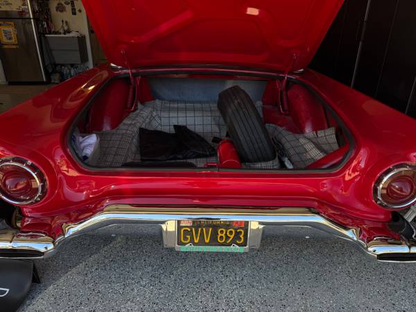 1957 Ford Thunderbird — photo 10