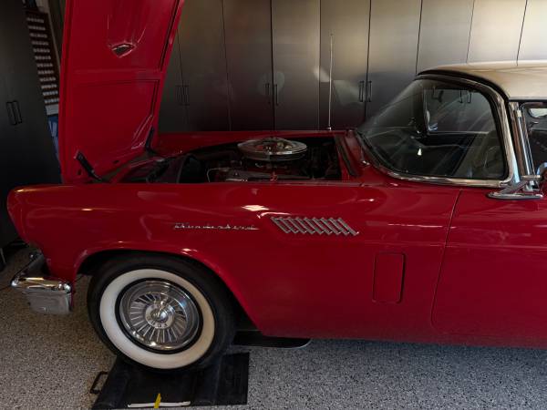 1957 Ford Thunderbird — photo 7