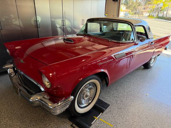 1957 Ford Thunderbird — photo 1