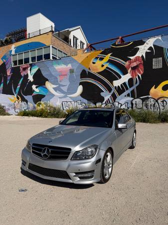2014 Mercedes-Benz C300 4matic — photo 2