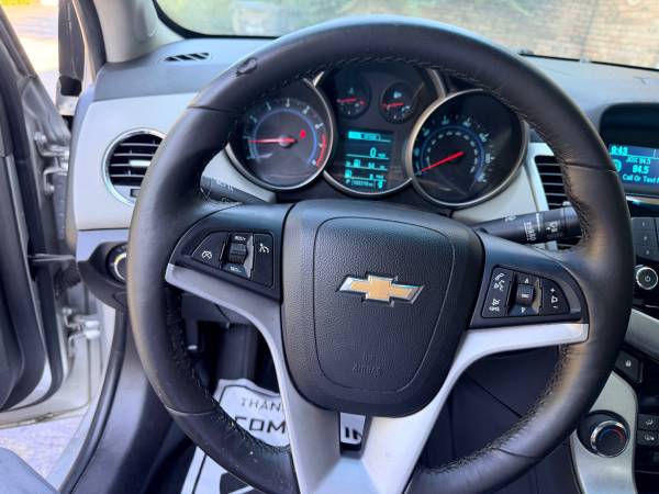 2014 Chevrolet Cruze 1LT Manual — photo 10