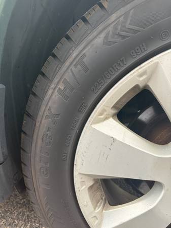2010 Subaru Outback 2.5i Limited — photo 6