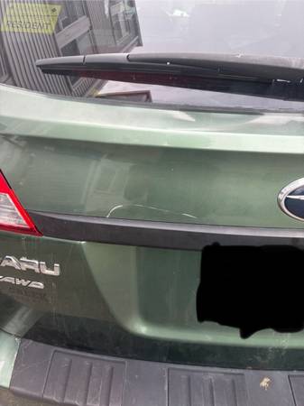 2010 Subaru Outback 2.5i Limited — photo 8