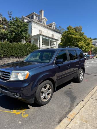 2012 Honda Pilot LX 4dr 4x4 Automatic — photo 2