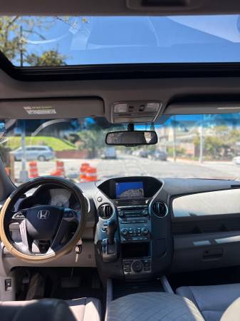 2012 Honda Pilot LX 4dr 4x4 Automatic — photo 9