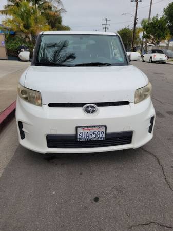 2012 Scion XB Base — photo 2