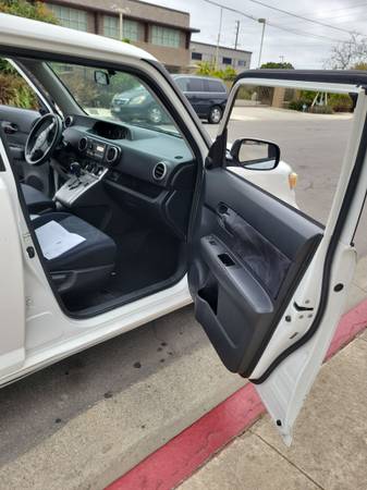2012 Scion XB Base — photo 12