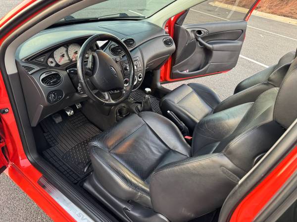 2003 Ford Focus SVT 4dr SVT Hatchback Manual — photo 9
