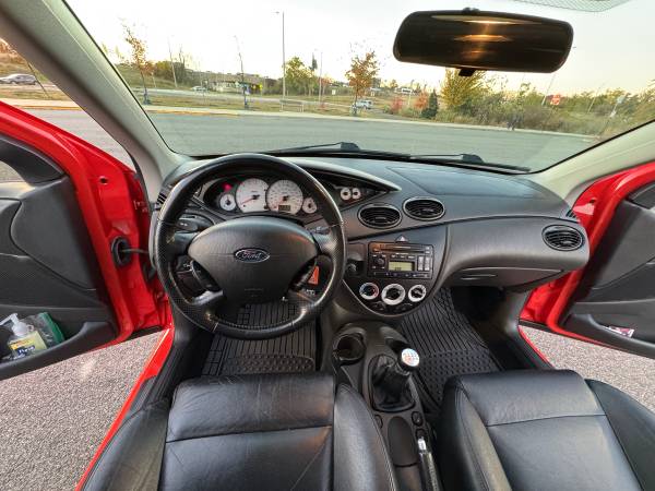 2003 Ford Focus SVT 4dr SVT Hatchback Manual — photo 11