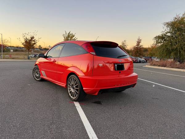2003 Ford Focus SVT 4dr SVT Hatchback Manual — photo 5