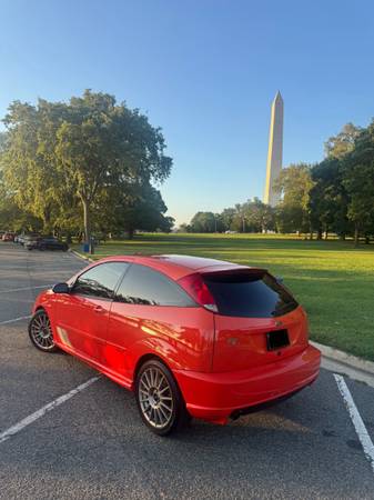 2003 Ford Focus SVT 4dr SVT Hatchback Manual — photo 2