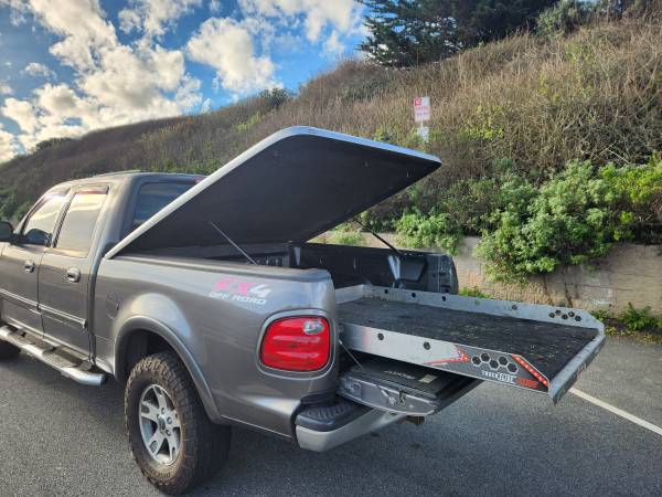 2002 Ford F-150 SuperCrew XLT — photo 2