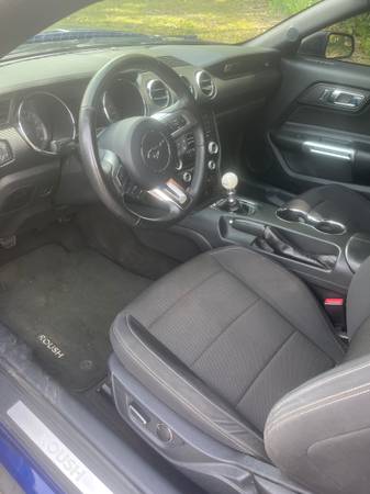2015 Ford Mustang GT 2dr Fastback Manual — photo 9