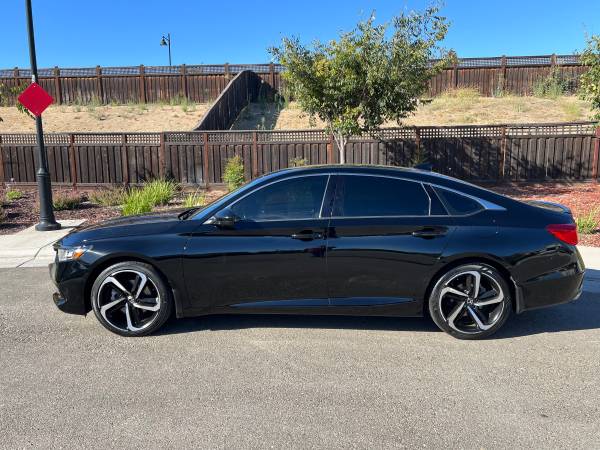 2022 Honda Accord Sport 1.5T 4dr Sedan CVT — photo 7
