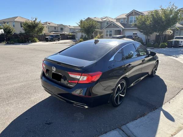 2022 Honda Accord Sport 1.5T 4dr Sedan CVT — photo 11