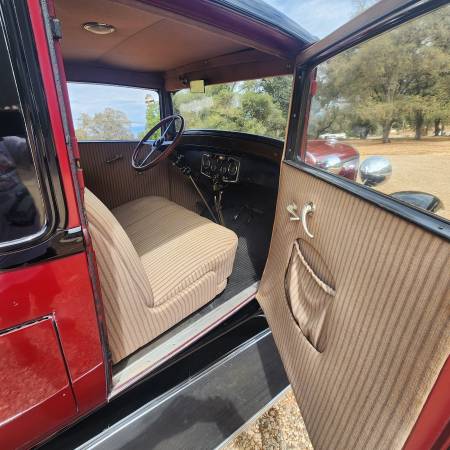 1930 Tesla Marquette Model — photo 9