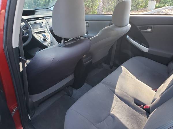 2014 Toyota Prius Two 5dr Hatchback CVT — photo 7