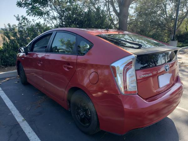 2014 Toyota Prius Two 5dr Hatchback CVT — photo 9