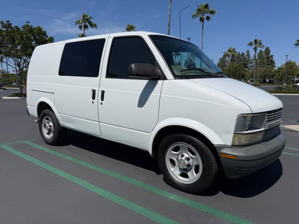 2003 Chevrolet Astro Upfitter All-Wheel Drive Cargo Van Automatic — photo 7