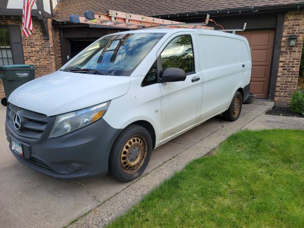 2016 Mercedes-Benz Metris Base Metris Cargo Van Automatic — photo 2
