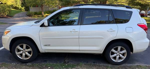 2009 Toyota Rav4 Limited Front-wheel Drive Automatic — photo 2