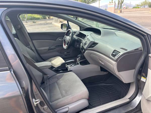 2012 Honda Civic LX 2dr Coupe Automatic — photo 9