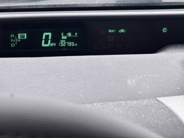 2006 Toyota Prius Base 5dr Sedan CVT — photo 8