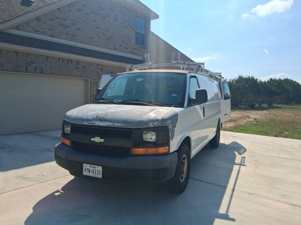 2009 Chevrolet Express 2500 Work Van Rear-wheel Drive Extended Cargo Van Automatic — photo 5