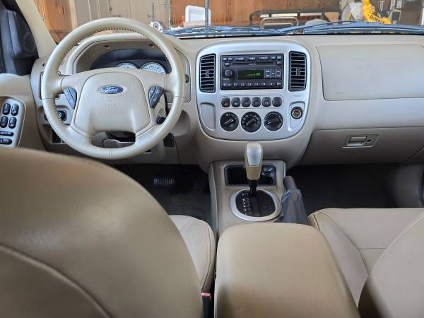 2006 Ford Escape Limited — photo 7