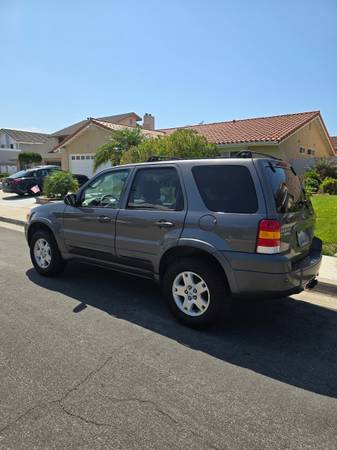 2006 Ford Escape Limited — photo 3