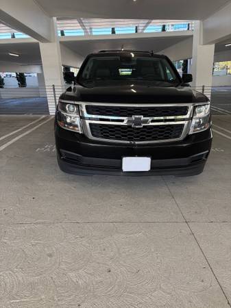 2020 Chevrolet Suburban LT 4x4 Automatic — photo 1