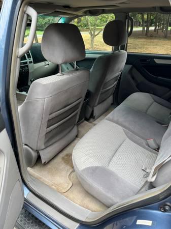 2004 Toyota 4runner SR5 V8 4x2 Automatic — photo 8