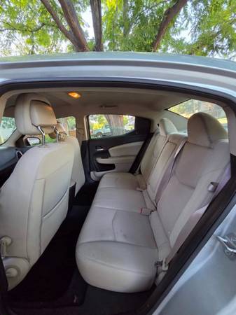 2012 Dodge Avenger SE 4dr Front-wheel Drive Sedan Automatic — photo 3
