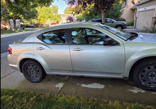 2012 Dodge Avenger SE 4dr Front-wheel Drive Sedan Automatic — photo 7