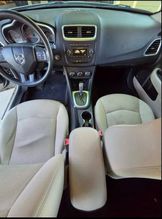 2012 Dodge Avenger SE 4dr Front-wheel Drive Sedan Automatic — photo 4