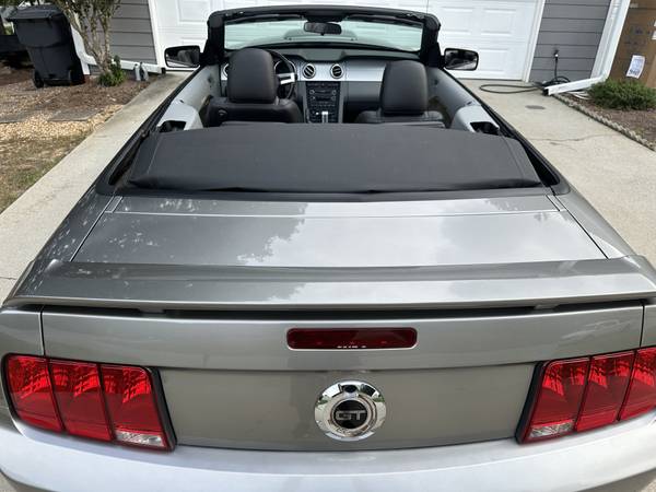 2008 Ford Mustang GT Premium 2dr Coupe Manual — photo 8