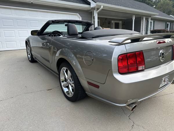 2008 Ford Mustang GT Premium 2dr Coupe Manual — photo 7